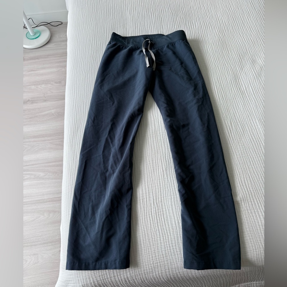 Figs Dark Harbor Livingston pants – small